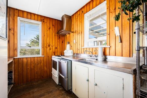 Photo of property in 11 Ngahue Crescent, Elsdon, Porirua, 5022