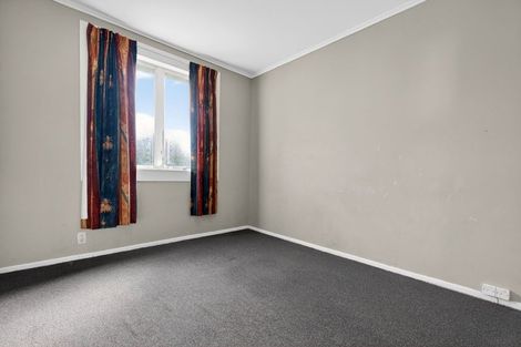Photo of property in 37 Bruce Road, Glenfield, Auckland, 0629