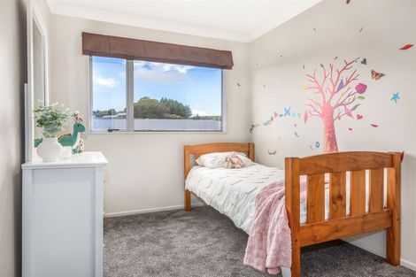 Photo of property in 53 Staithes Drive North, Whitby, Porirua, 5024