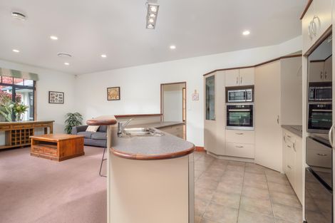 Photo of property in 30 Oaklands Drive, Cambridge, 3434