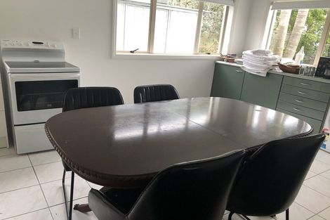 Photo of property in 1/25 Churchill Road, Murrays Bay, Auckland, 0630