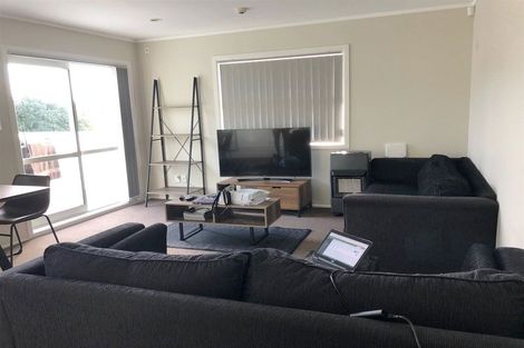 Photo of property in 32c Oranga Avenue, Onehunga, Auckland, 1061