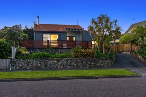 Photo of property in 179 Tutere Street, Waikanae Beach, Waikanae, 5036