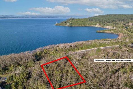 Photo of property in 72 Parawera Drive, Acacia Bay, Taupo, 3330
