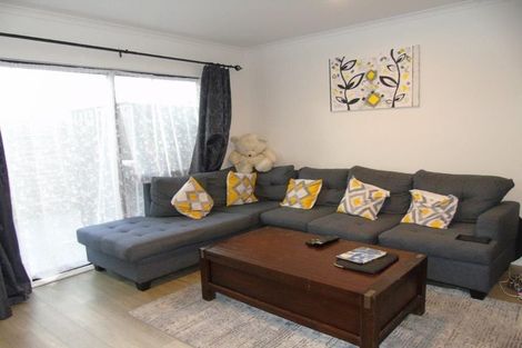 Photo of property in 19/9 Surrey Street, Tawa, Wellington, 5028