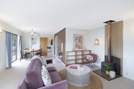 Photo of property in 28 Weka Road, Raumati Beach, Paraparaumu, 5032