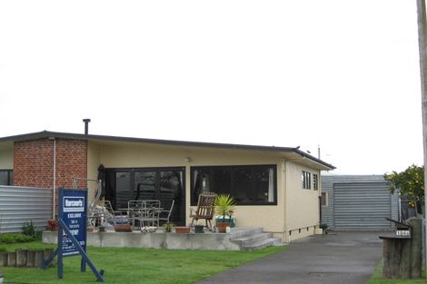 Photo of property in 2/194 Nikau Street, Saint Leonards, Hastings, 4120