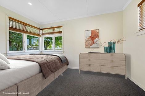 Photo of property in 4 Milson Line, Roslyn, Palmerston North, 4414