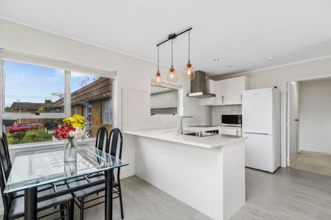 Photo of property in 4/94 Lynwood Road, New Lynn, Auckland, 0600