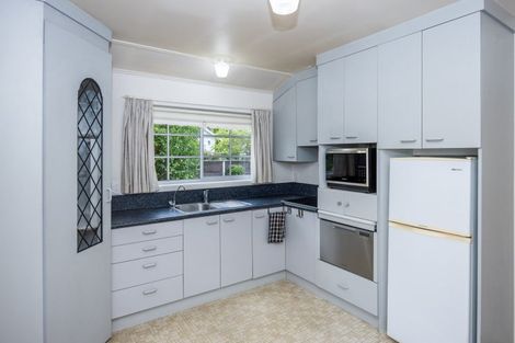 Photo of property in 2/1130 Heaphy Terrace, Fairfield, Hamilton, 3214