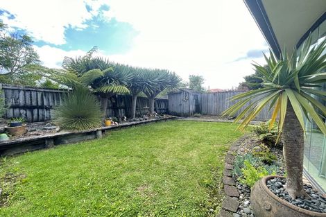 Photo of property in 26 Brittany Drive, Henderson, Auckland, 0612