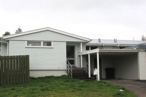 Photo of property in 6a Fulmen Place, Red Hill, Papakura, 2110