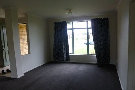 Photo of property in 14 Gresham Place, Rototuna North, Hamilton, 3210