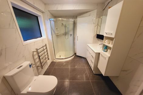 Photo of property in 5 Melia Grove, Goodwood Heights, Auckland, 2105