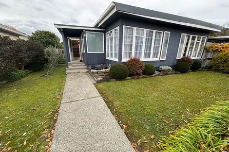 Photo of property in 31 Heretaunga Square, Silverstream, Upper Hutt, 5019