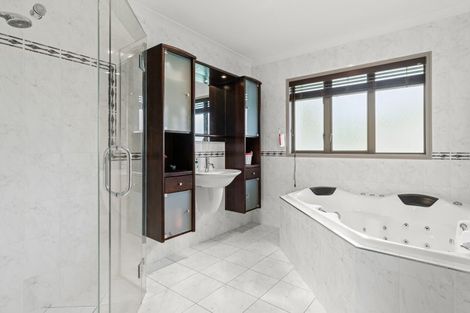 Photo of property in 176b Heta Road, Highlands Park, New Plymouth, 4312