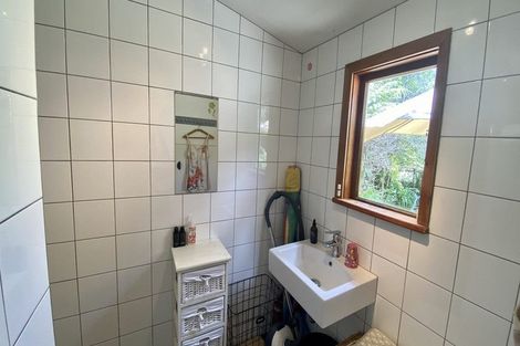 Photo of property in 9 Cotterell Street, Leigh, 0985