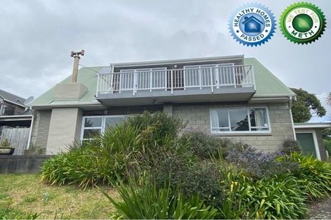 Photo of property in 16 Queens Road, Waikanae Beach, Waikanae, 5036