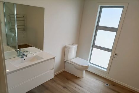 Photo of property in 1119a High Street, Taita, Lower Hutt, 5011