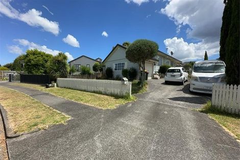 Photo of property in 32 Sandgate Avenue, Botany Downs, Auckland, 2010