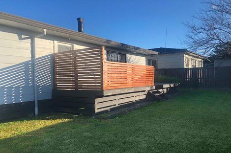 Photo of property in 2/25 Melleray Place, Randwick Park, Auckland, 2105