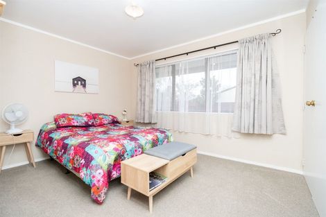 Photo of property in 17b Cromwell Drive, Fitzroy, Hamilton, 3206
