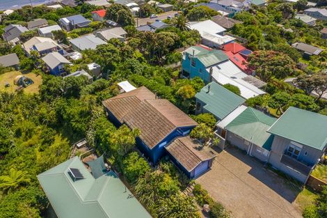 Photo of property in 145 Wellington Road, Paekakariki, 5034