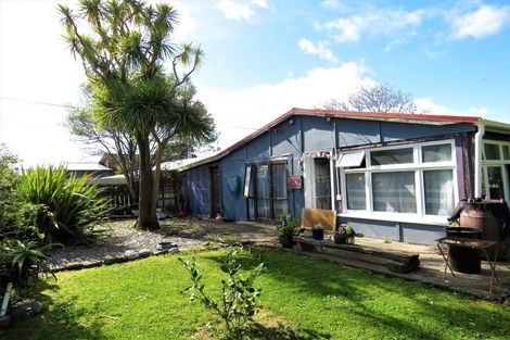 Photo of property in 4 Forbes Street, Westport, 7825