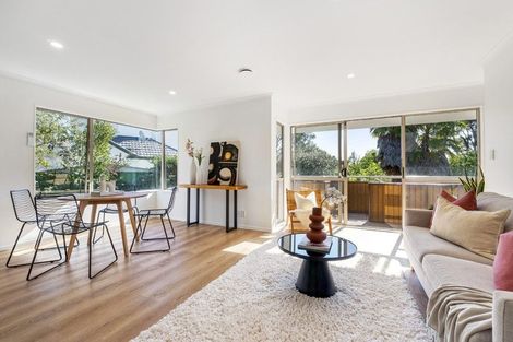 Photo of property in 6/17 Matata Street, Blockhouse Bay, Auckland, 0600