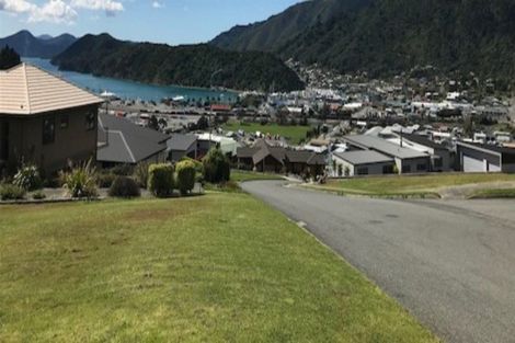 Photo of property in 26 Harbour View Heights, Picton, 7220