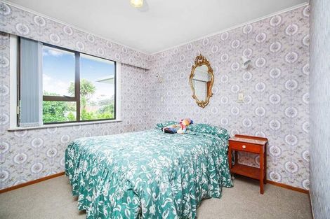 Photo of property in 25 Cutler Street, New Lynn, Auckland, 0600