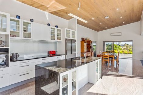 Photo of property in 15 Taranui Way, Paraparaumu Beach, Paraparaumu, 5032