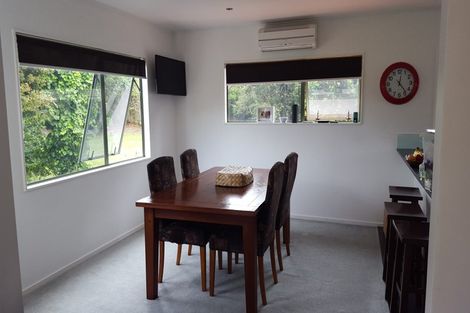 Photo of property in 2/224 Forrest Hill Road, Forrest Hill, Auckland, 0620