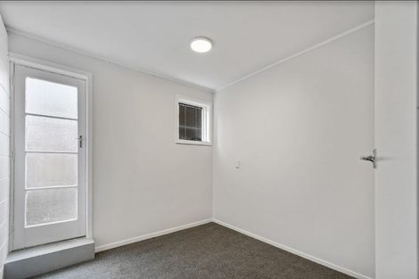 Photo of property in 3/120 Titirangi Road, New Lynn, Auckland, 0600