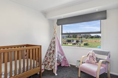 Photo of property in 25 Margot Lane, Matangi, Hamilton, 3283