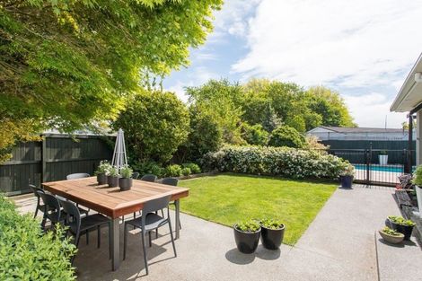 Photo of property in 2 Bullock Place, Ilam, Christchurch, 8041