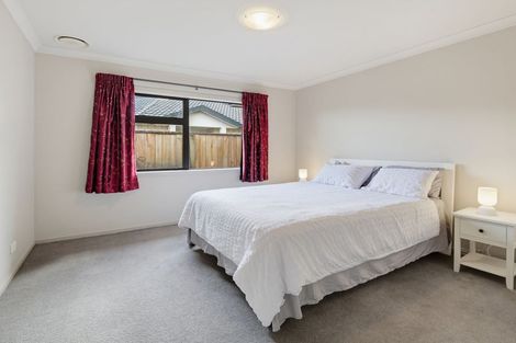 Photo of property in 5 Gilligan Close, College Estate, Whanganui, 4500
