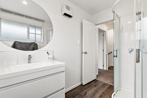 Photo of property in 2/23 Montclare Avenue, Ilam, Christchurch, 8041