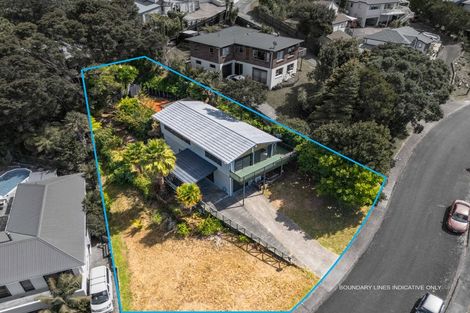 Photo of property in 29 Noeleen Street, Glenfield, Auckland, 0629