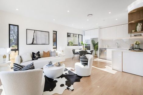 Photo of property in 19a Ervine Place, Bucklands Beach, Auckland, 2014