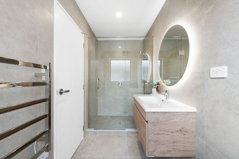 Photo of property in 4 Auden Close, Somerville, Auckland, 2014