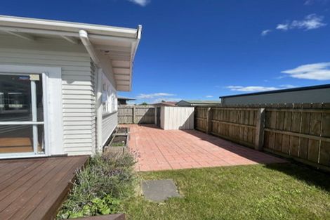 Photo of property in 61 Tiro Tiro Road, Levin, 5510