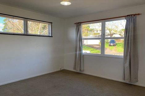 Photo of property in 24 Tamahere Drive, Glenfield, Auckland, 0629