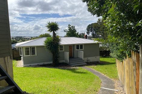 Photo of property in 33 Amberley Avenue, Te Atatu South, Auckland, 0610