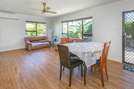 Photo of property in 5 Kauri Place, Tairua, 3508