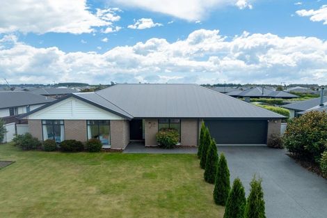 Photo of property in 28 Burnham School Road, Rolleston, 7614