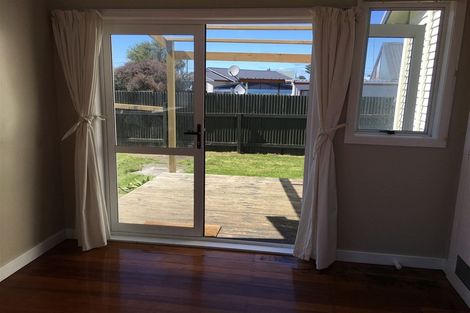 Photo of property in 184 Cornfoot Street, Castlecliff, Whanganui, 4501