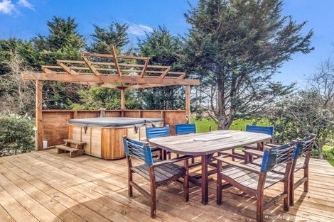 Photo of property in 1226 Tennent Drive, Linton, Palmerston North, 4472