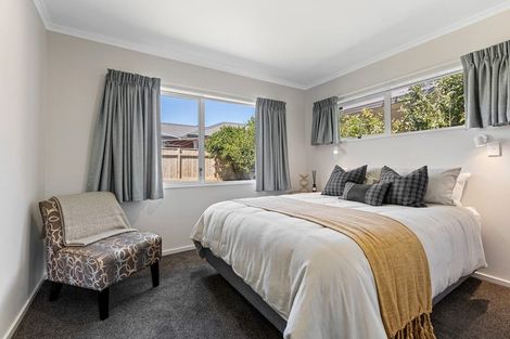 Photo of property in 9a Karina Road, Merrilands, New Plymouth, 4312