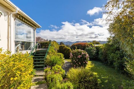 Photo of property in 17 Whero Avenue, Diamond Harbour, Lyttelton, 8971